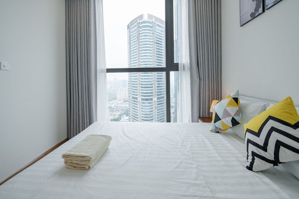 Luxury Apartment Vinhomes Skylake Luxury Apartment, 2 Bedrooms, City View, Tower 5
