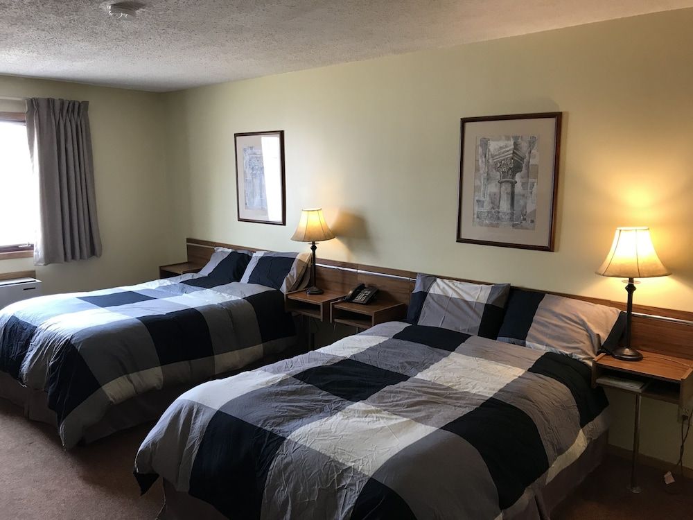 Tower Inn Basic Double Room 8