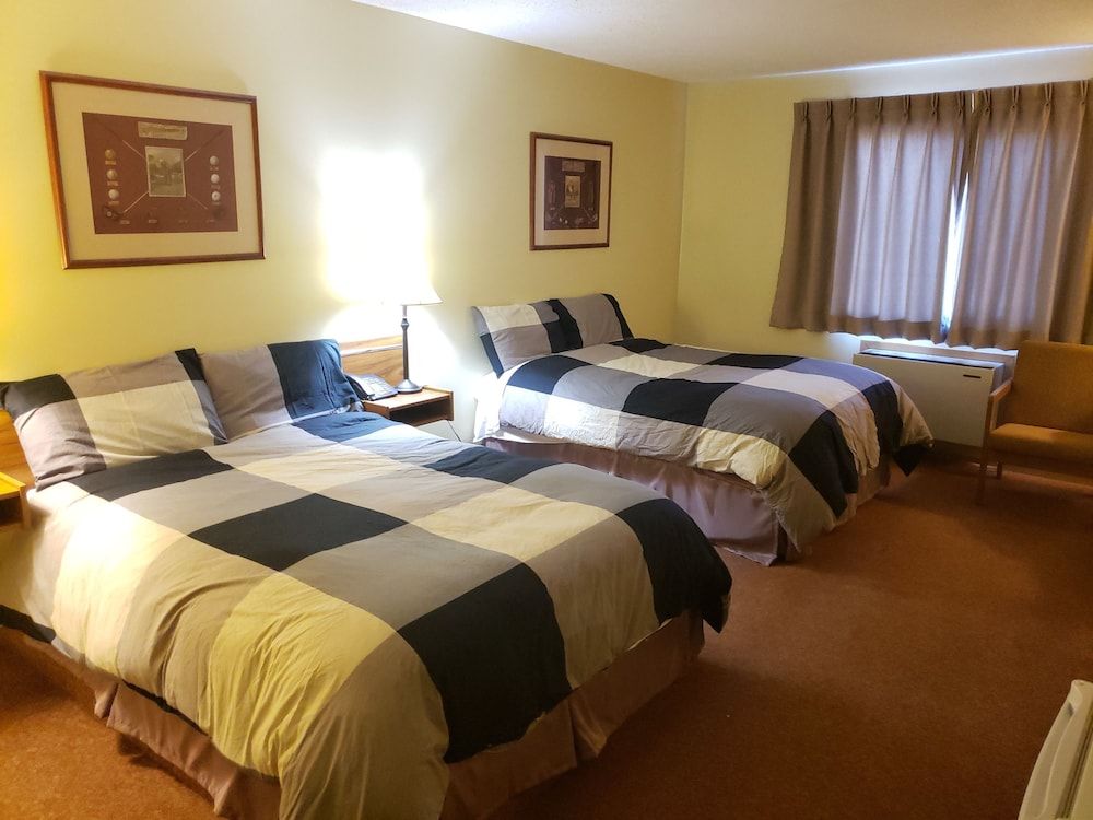 Tower Inn Basic Double Room 2