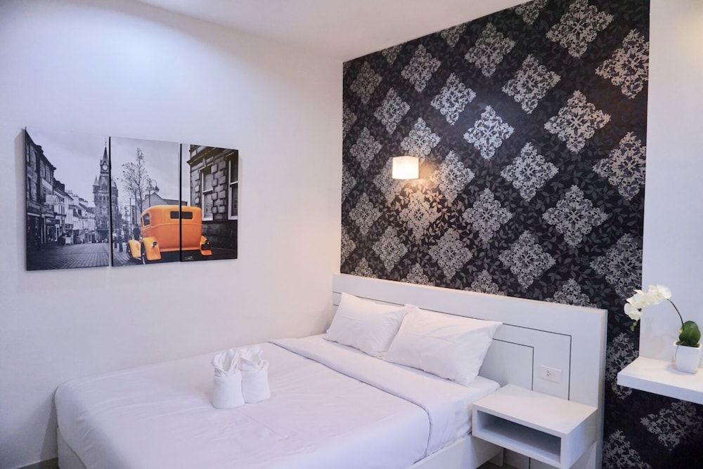 Bhundaree Richy Standard Room, Non Smoking 2