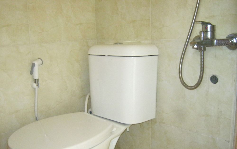 AQILAKOST n CAFE Gadog Puncak Standard Double Room, 1 Queen Bed 6