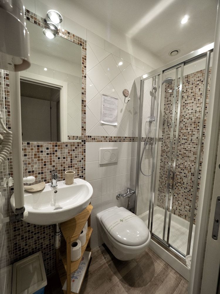 BandBFirenze 8Cittadella8 Basic Double Room, Ensuite 5