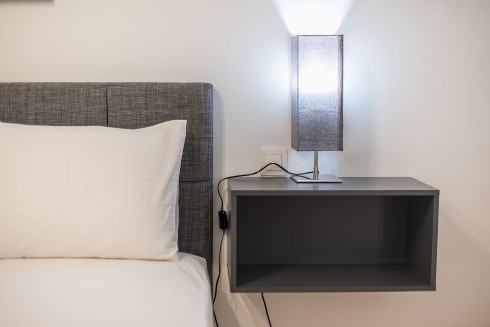 Athens Bright Suite by Cloudkeys City Apartment 27