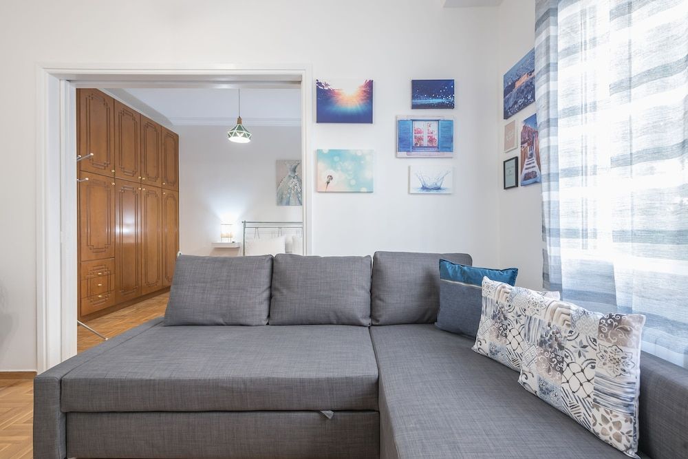 Athens Bright Suite by Cloudkeys City Apartment 17