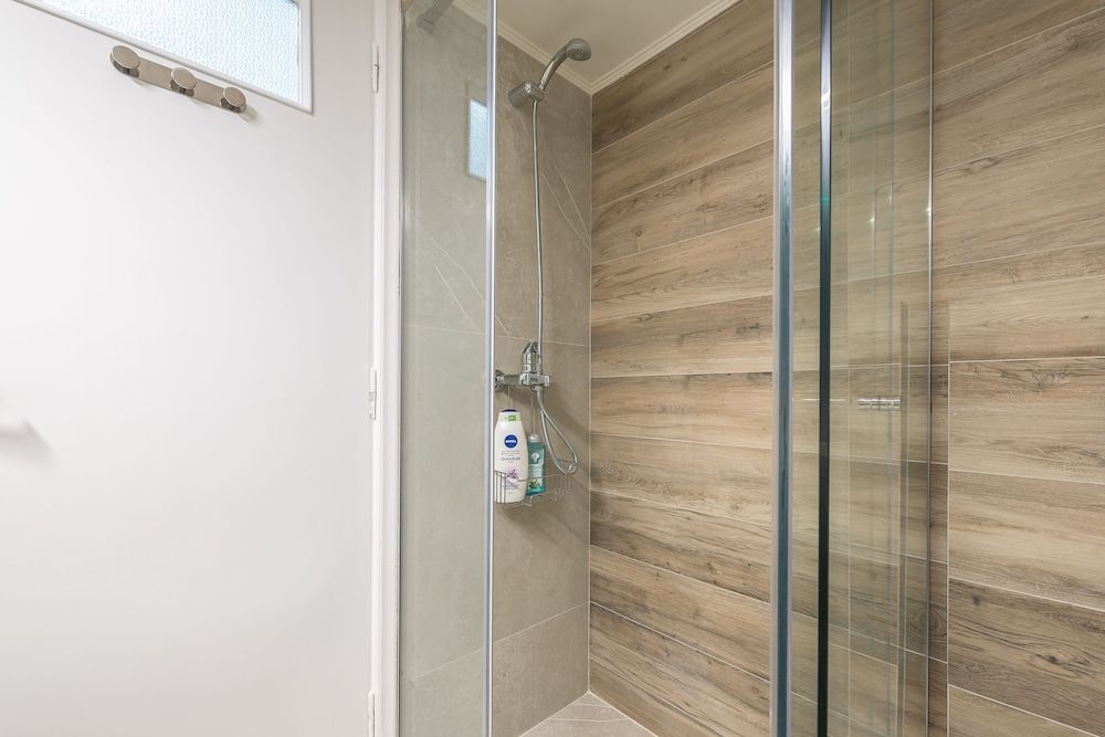 Athens Bright Suite by Cloudkeys City Apartment 25