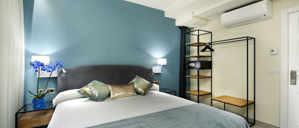 Deluxe Queen Room (Verde Cobre)