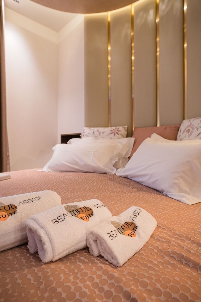 Beautiful Assisi Suite Design Room 4