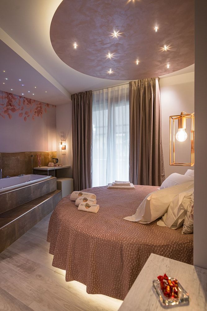 Beautiful Assisi Suite Design Room 3