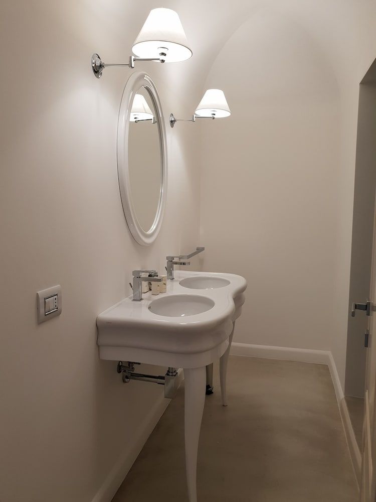 Villa Natia Junior Double Room, Balcony, Garden View 3