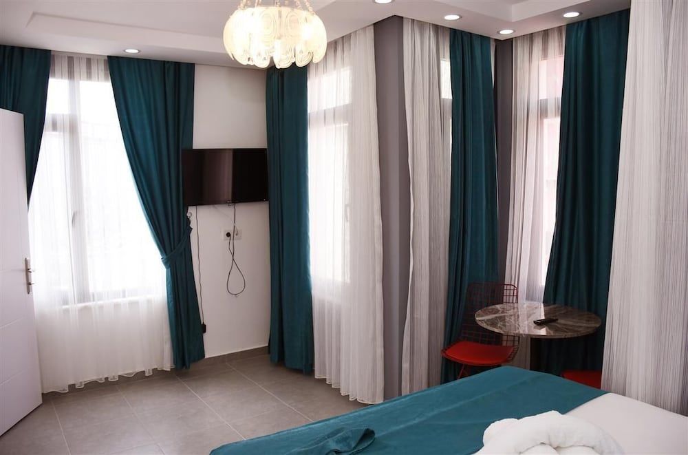 undefined Galata Zade Hotel 10