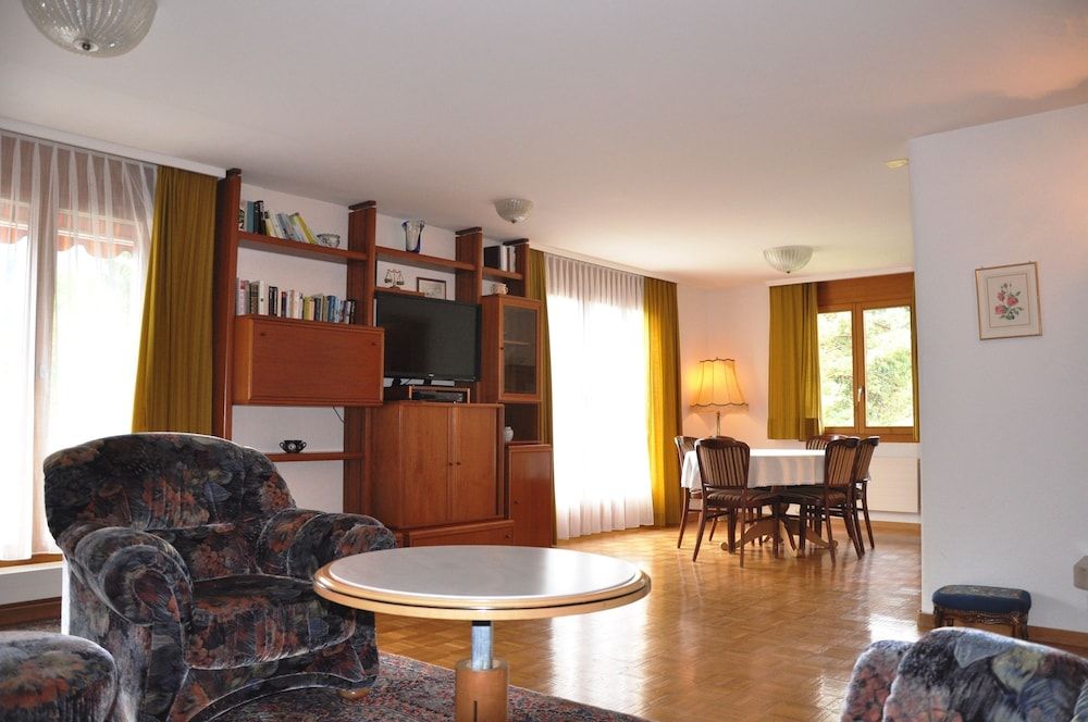 Chalet Miravalle Apartment, 3 Bedrooms, Balcony (Jungfrau) 6