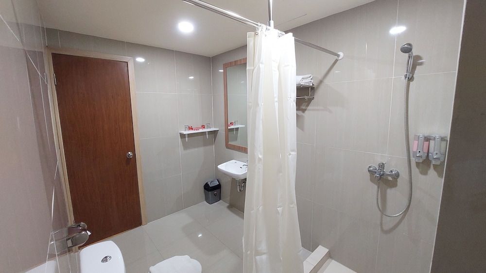 Moritz Hotel Rsab Harapan Kita Superior Twin Room 2