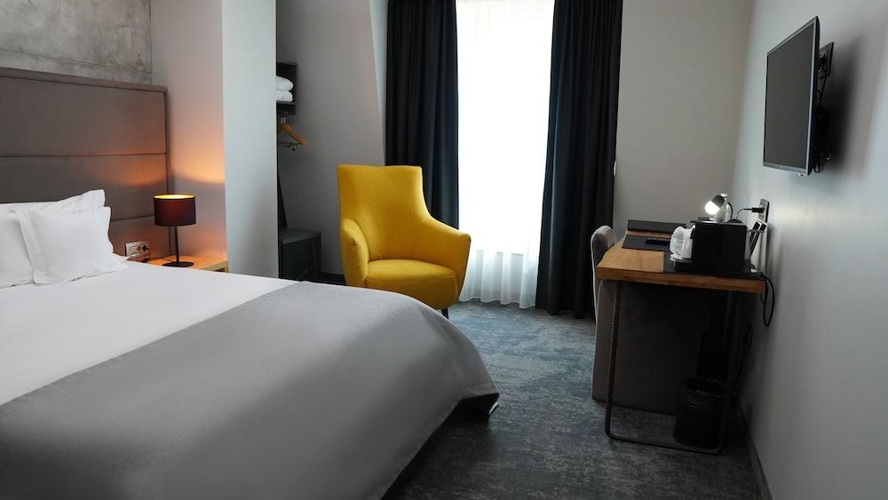 Aniroc Signature Hotel Superior Double Room, 1 Bedroom 3