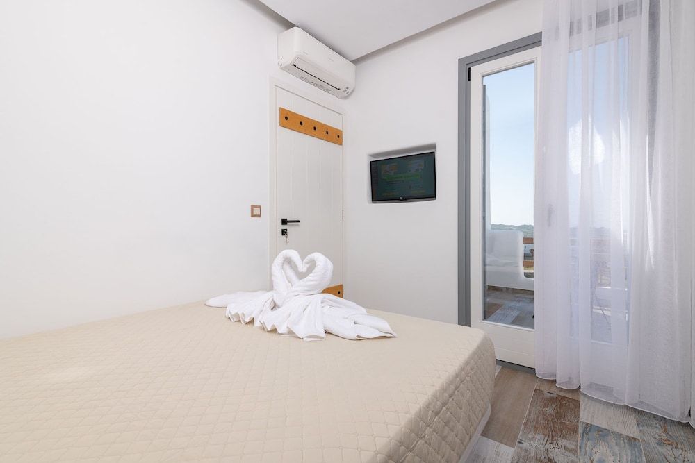Deluxe House, 2 Bedrooms, Private Pool, Sea View (Black Villa)