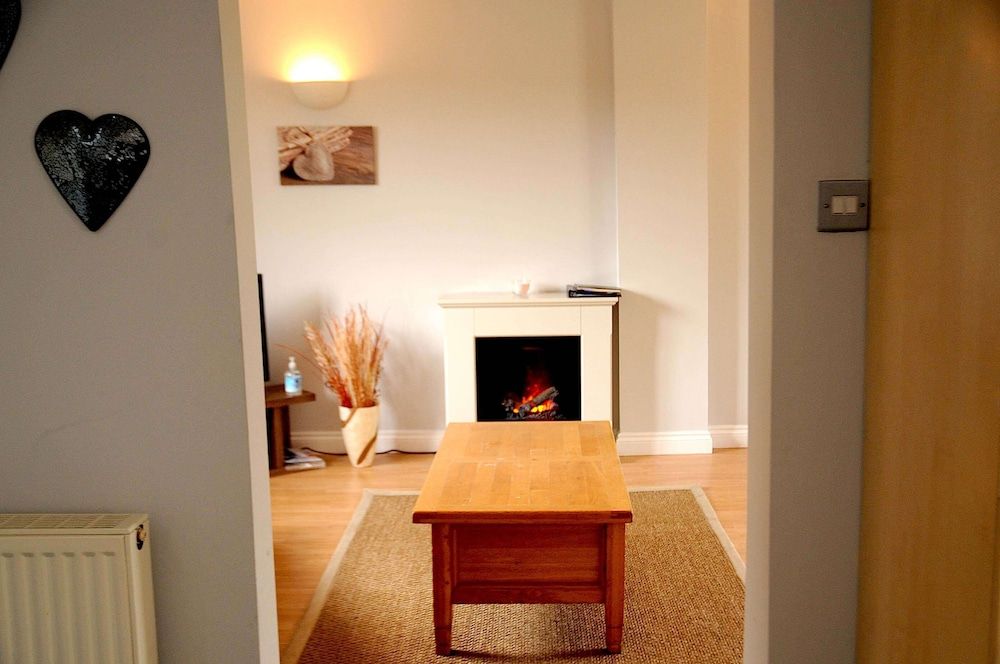 Northlands Farm & Lakes Deluxe Cottage, 2 Bedrooms, Non Smoking, Lakeside 6