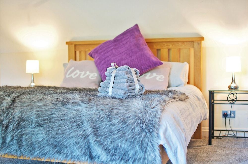 Northlands Farm & Lakes Deluxe Cottage, 2 Bedrooms, Non Smoking, Lakeside 3