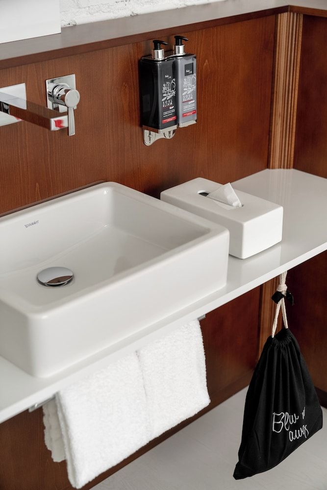 Ruby Mimi Zurich Nest Room 4