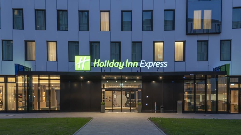 undefined Holiday Inn Express Düsseldorf – Hauptbahnhof by IHG 6