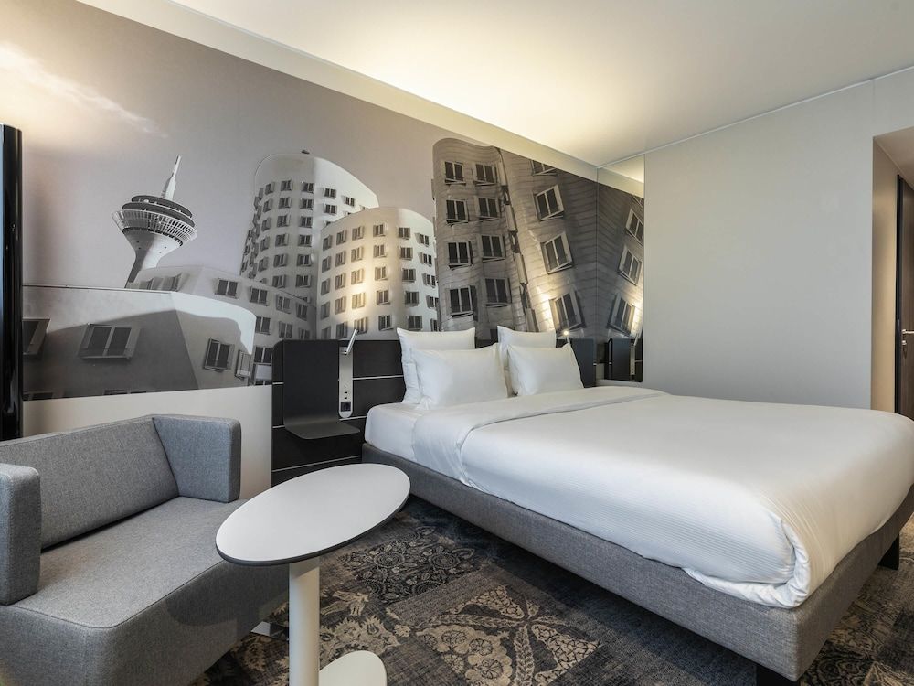 Novotel Duesseldorf Airport Standard Room, 1 Double Bed 3