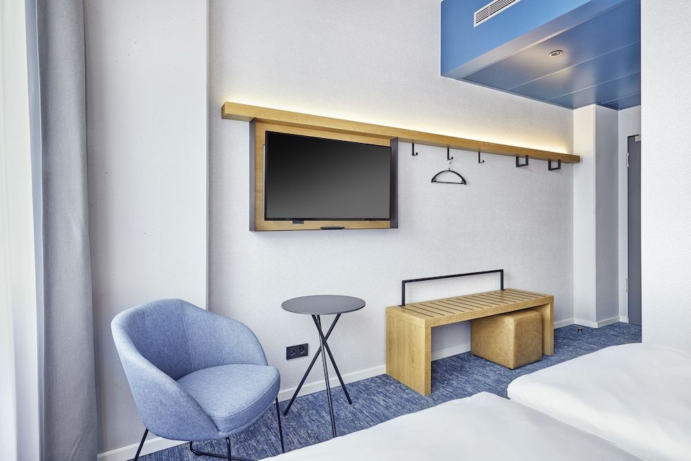 H2 Hotel Düsseldorf Seestern Comfort Double Room 5