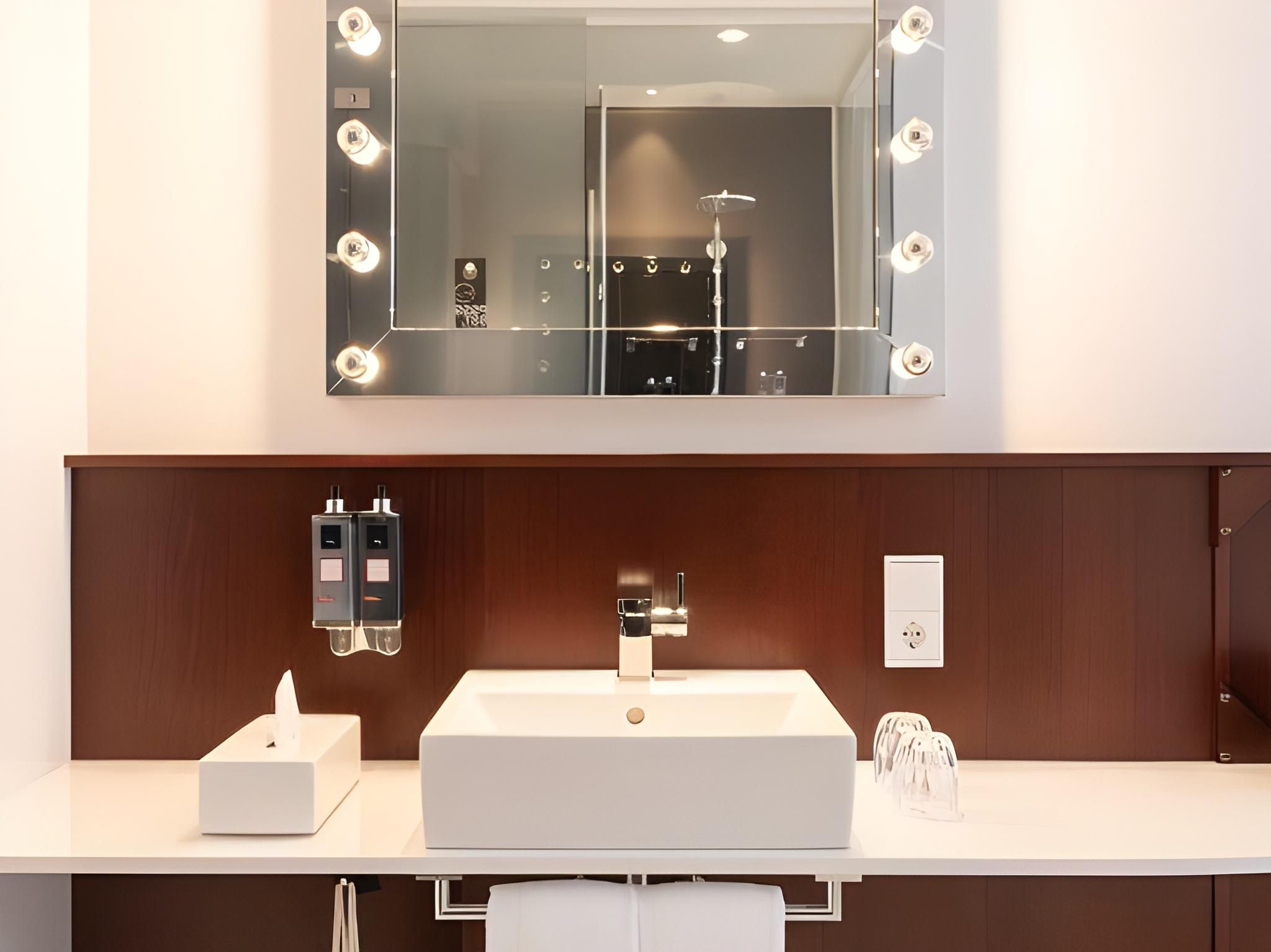 Ruby Leni Hotel Dusseldorf Nest Room 3