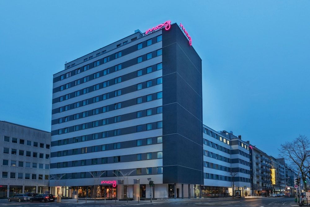 undefined Moxy Duesseldorf City 4
