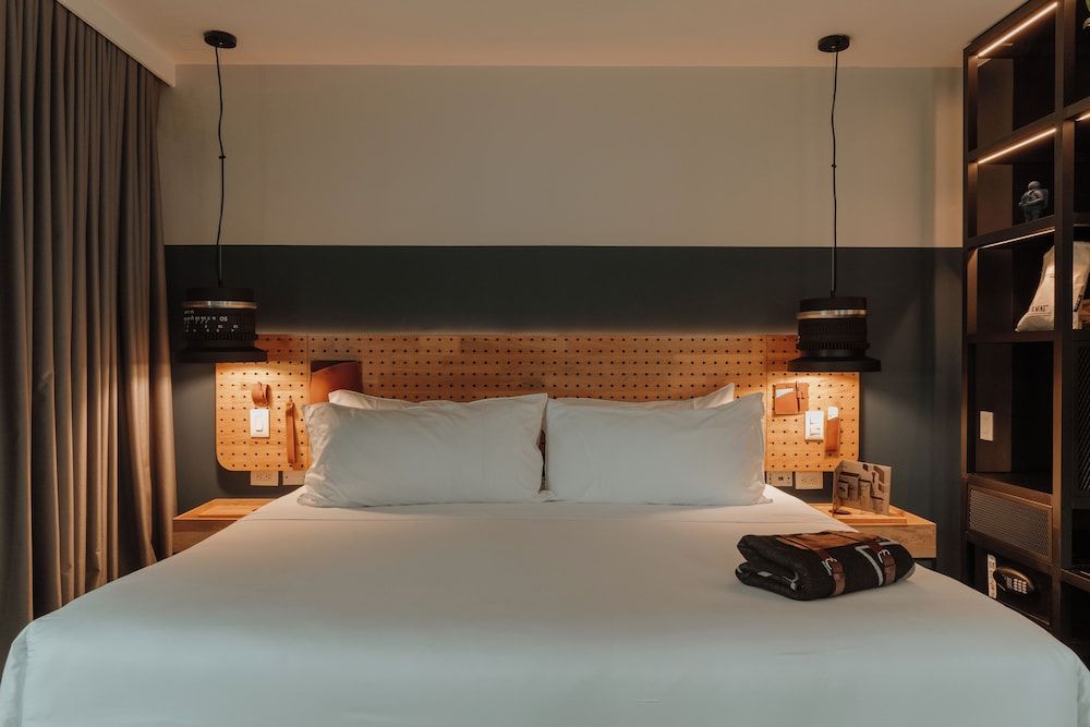 Deluxe Suite (2XL)