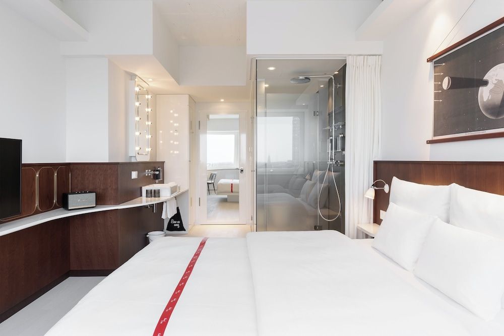 undefined Ruby Luna Hotel Düsseldorf 3