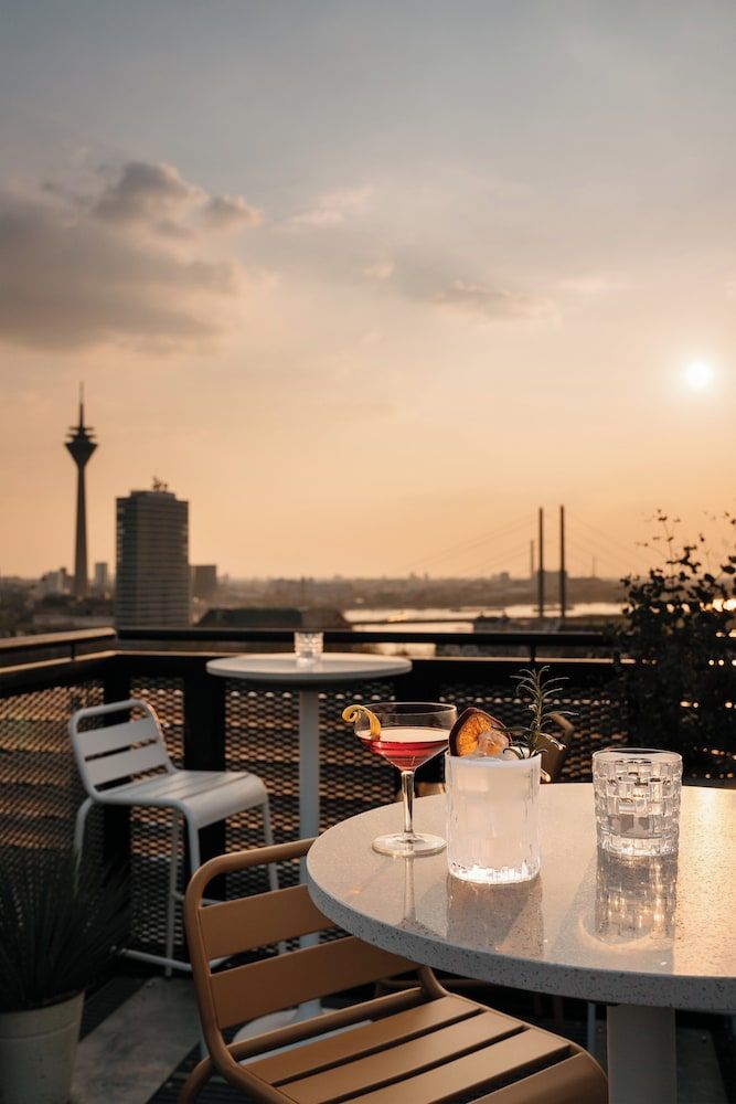 undefined Ruby Luna Hotel Düsseldorf