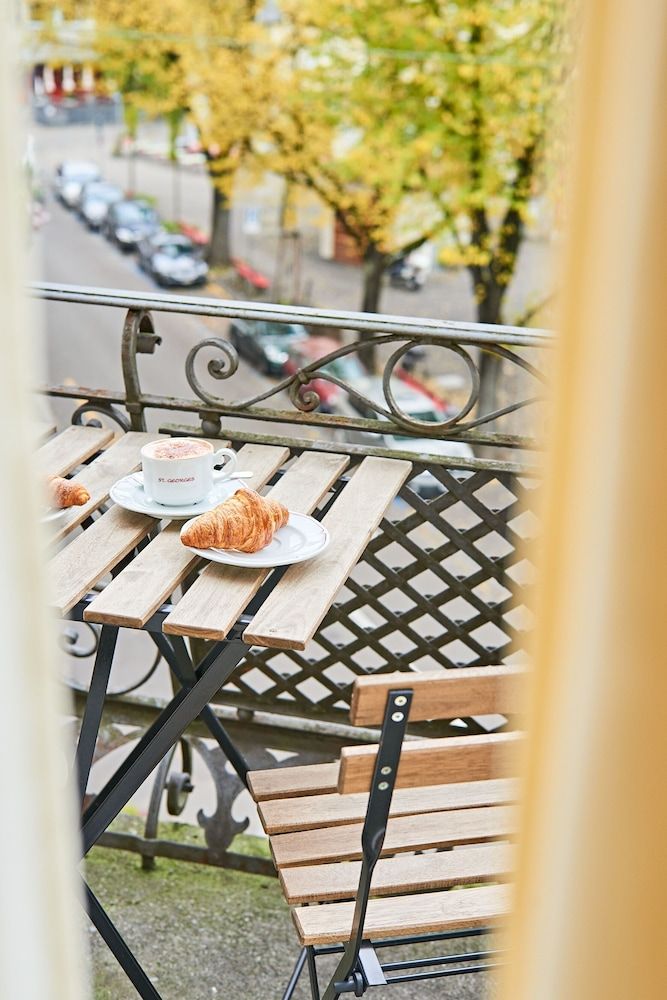 Saint Georges Hotel Triple Room, Shared Bathroom (incl. City Tax) 4
