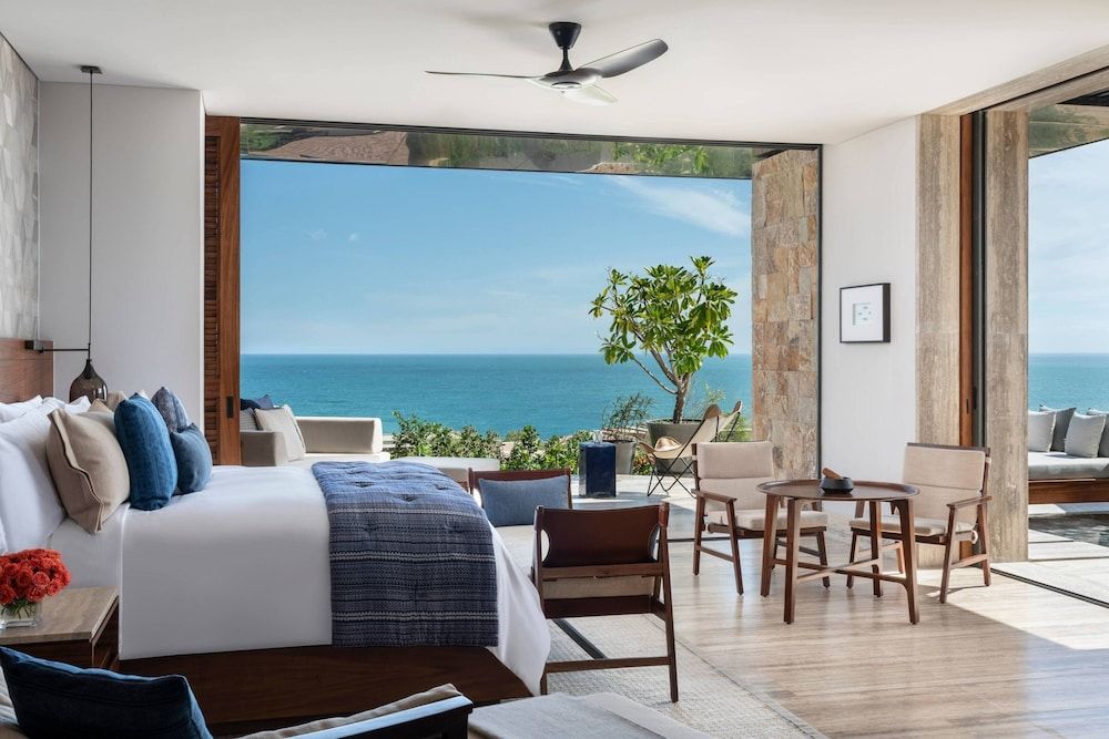 Room, 1 King Bed, Non Smoking, Ocean View (Ground Floor)