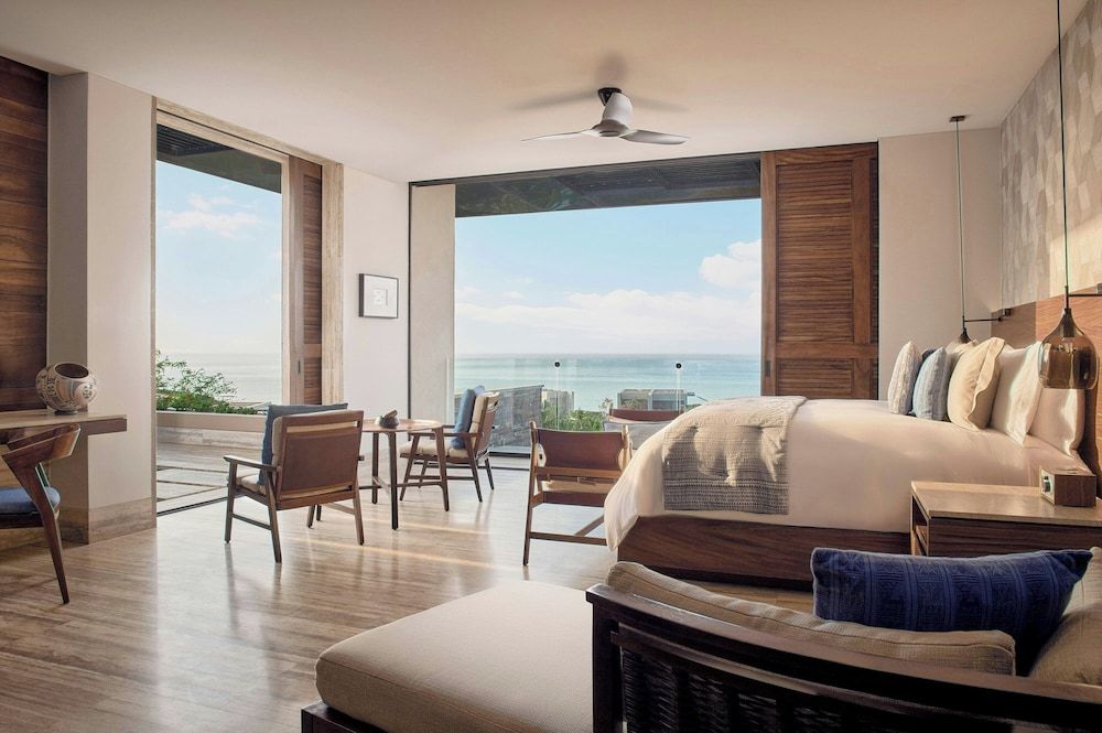 Room, 1 King Bed, Non Smoking, Ocean View