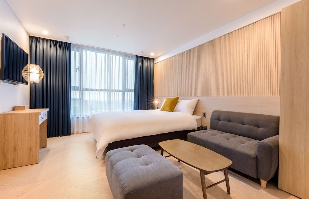 Ventimo Hotel & Residence Jeju Standard Queen City View 3