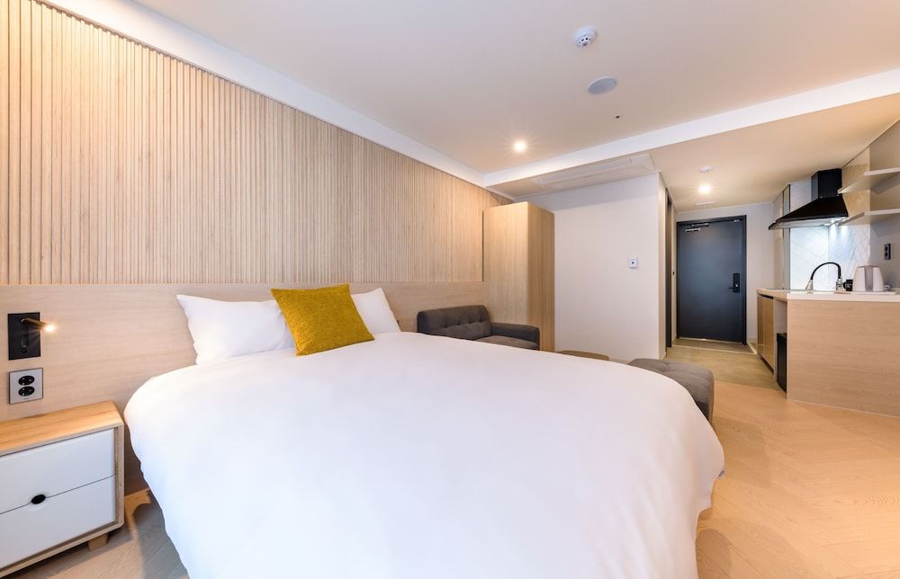 Ventimo Hotel & Residence Jeju Standard Queen City View