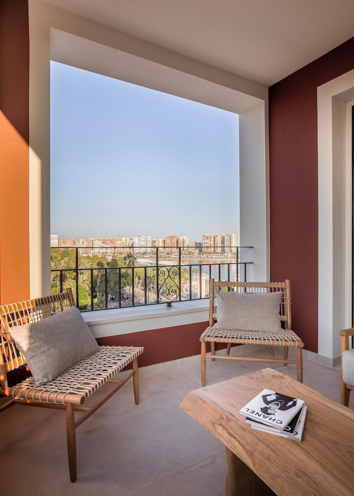 Only YOU Hotel Malaga Junior Suite (TERRACE LARIOS) 4