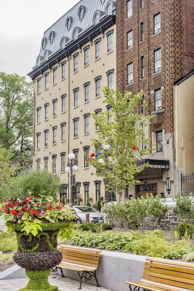 undefined Hotel Clarendon 2