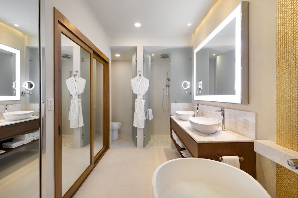 Villa La Valencia Beach Resort & Spa Los Cabos Deluxe Studio Pool View 4