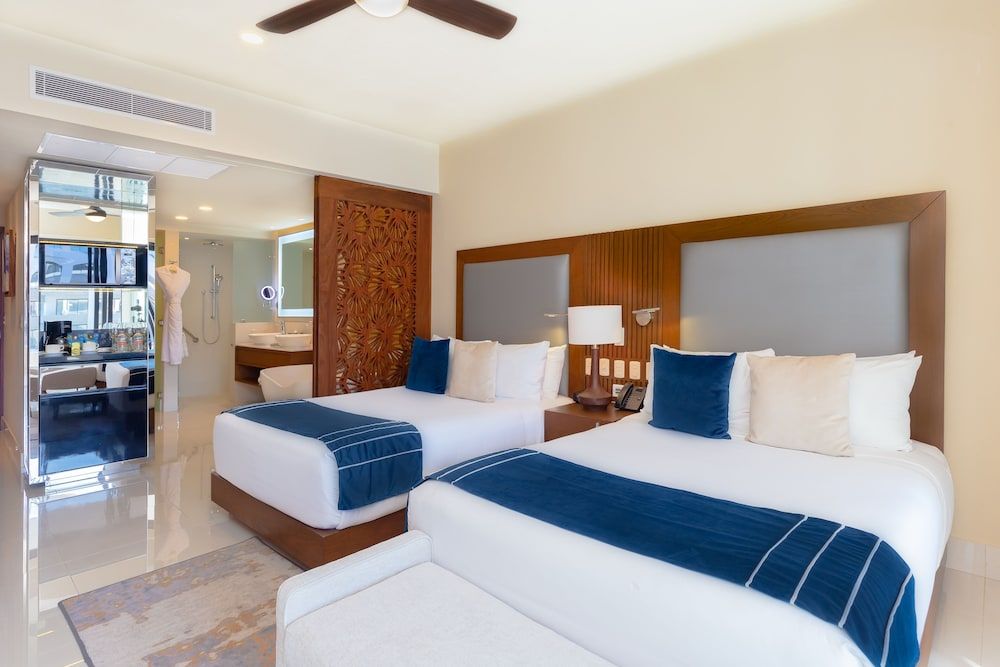 Villa La Valencia Beach Resort & Spa Los Cabos Deluxe Studio Pool View 2