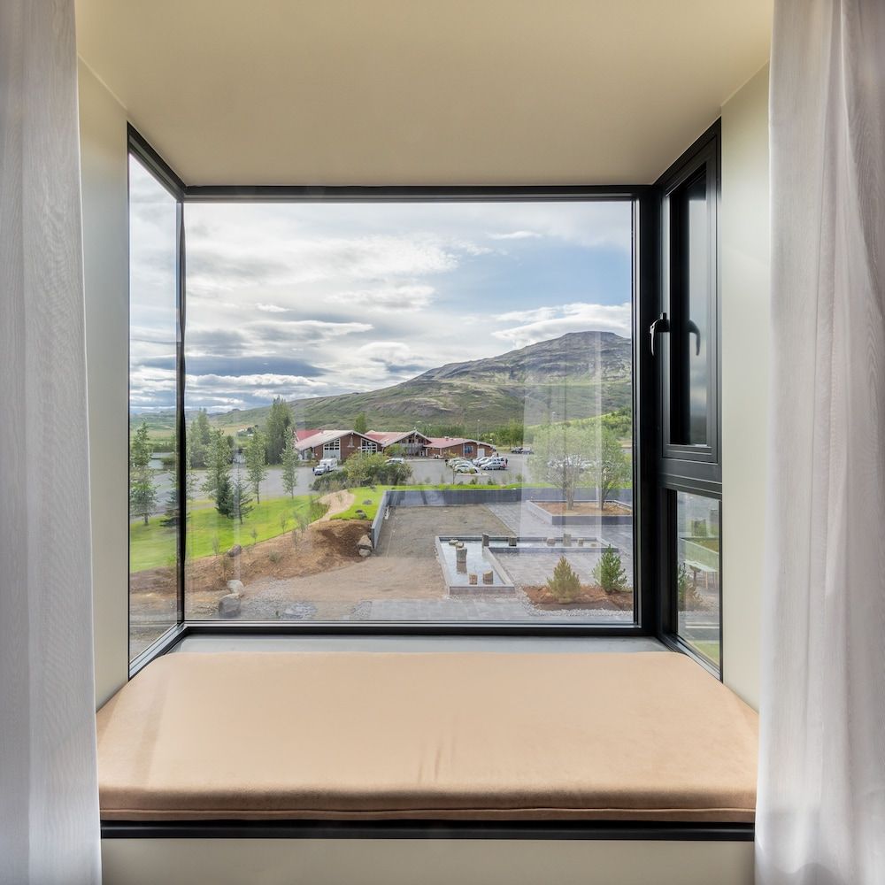 Hotel Geysir Standard Twin Room 3