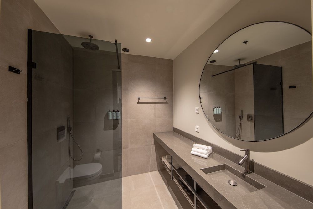 Hotel Geysir Standard Twin Room 4