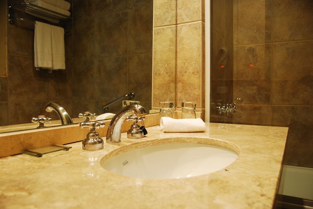 Cacique Inacayal Lake & Spa Hotel Economy Room 5