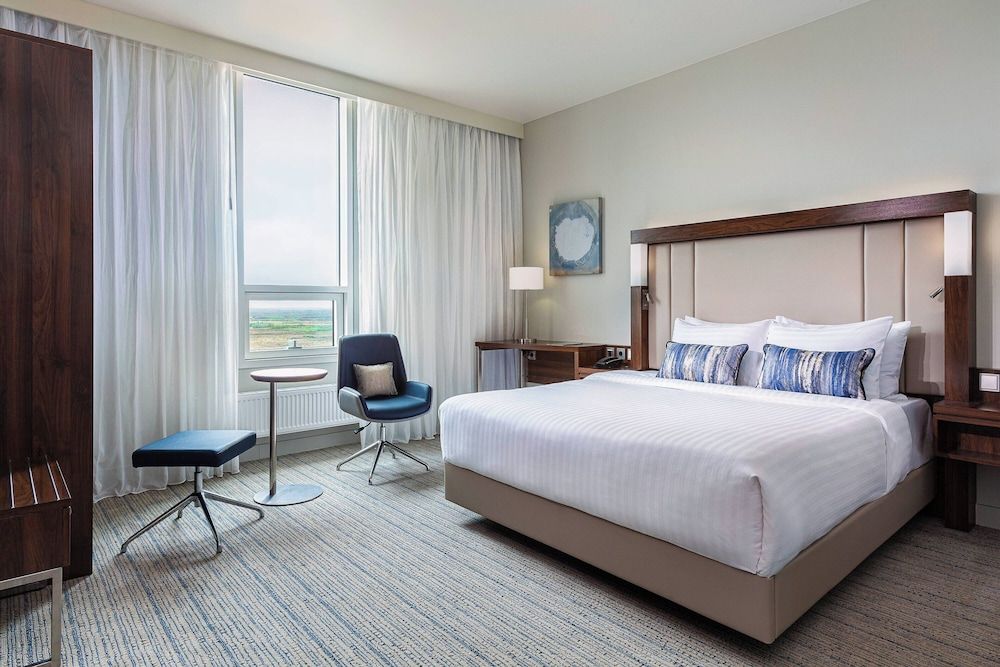Deluxe Room, 1 King Bed, Non Smoking