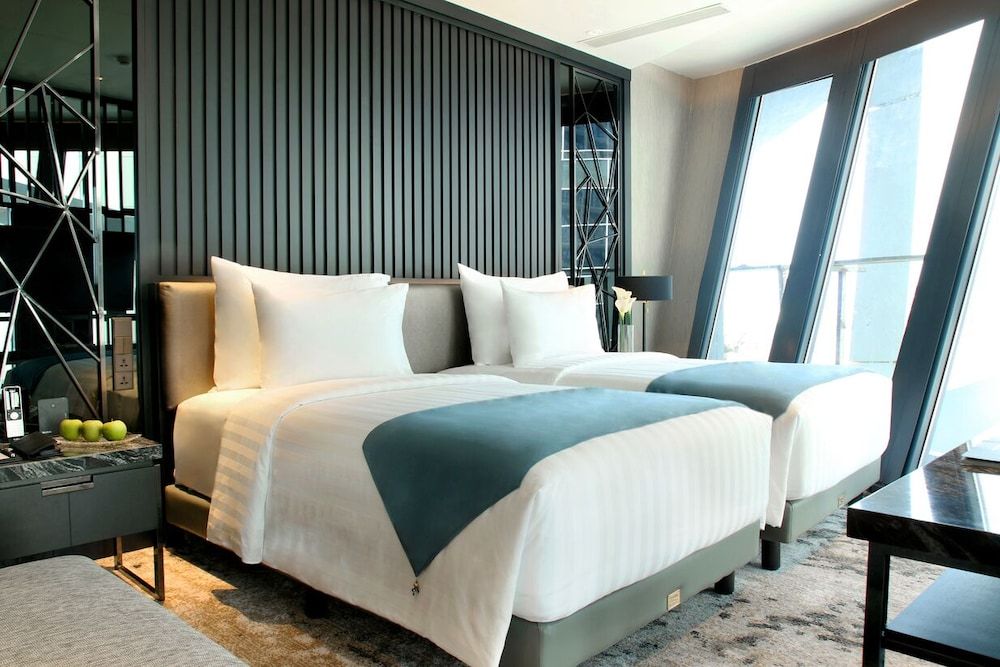 JHL Solitaire Gading Serpong Executive Suite Twin Room 2