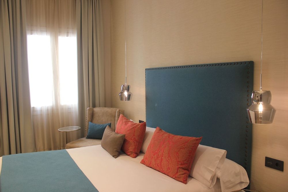 Single Room, Courtyard View