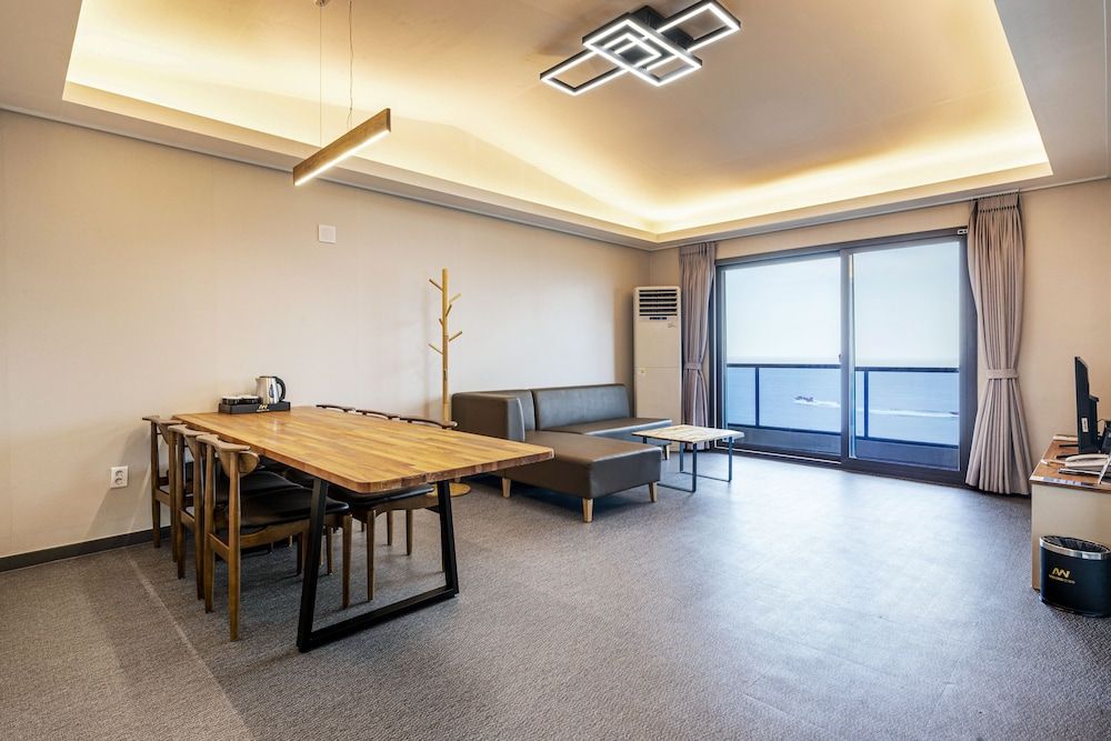 undefined Aewol Stay in Jeju Hotel & Resort 3