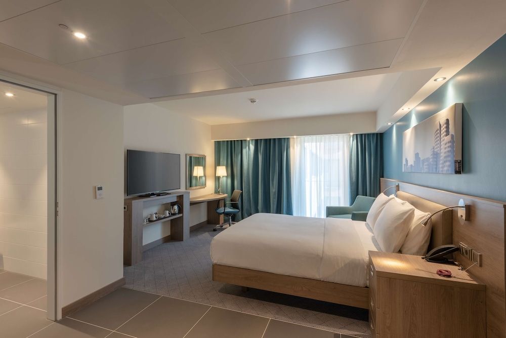 undefined Hampton by Hilton Düsseldorf City Centre 9
