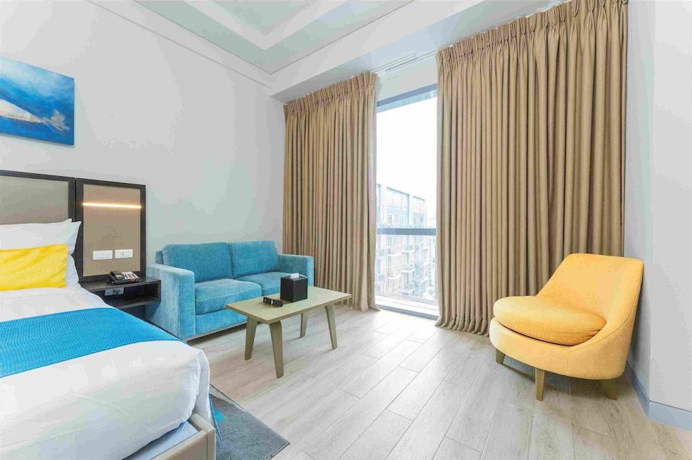 Savoy Hotel Mactan Cebu near Newtown Beach Deluxe Premier Room 2