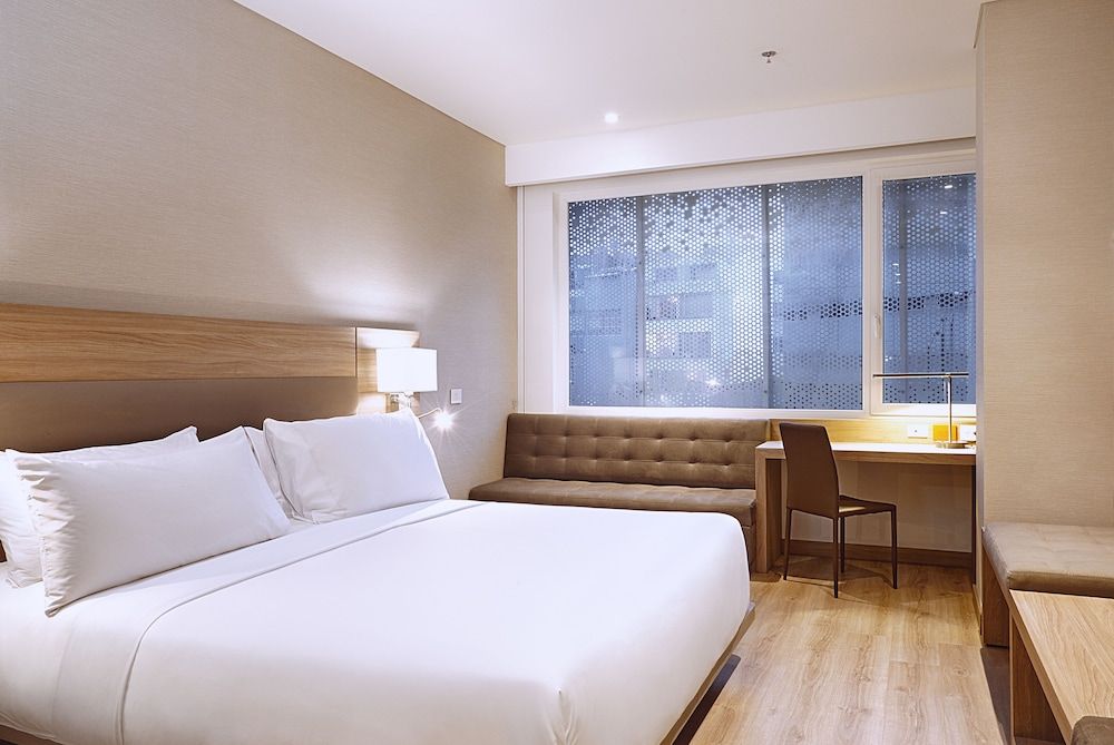 Deluxe Room, 1 King Bed, Non Smoking