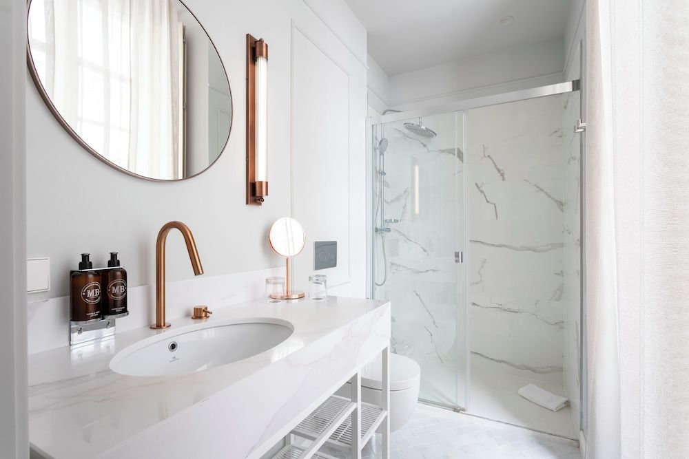 ICON Malabar Standard Double Room 5