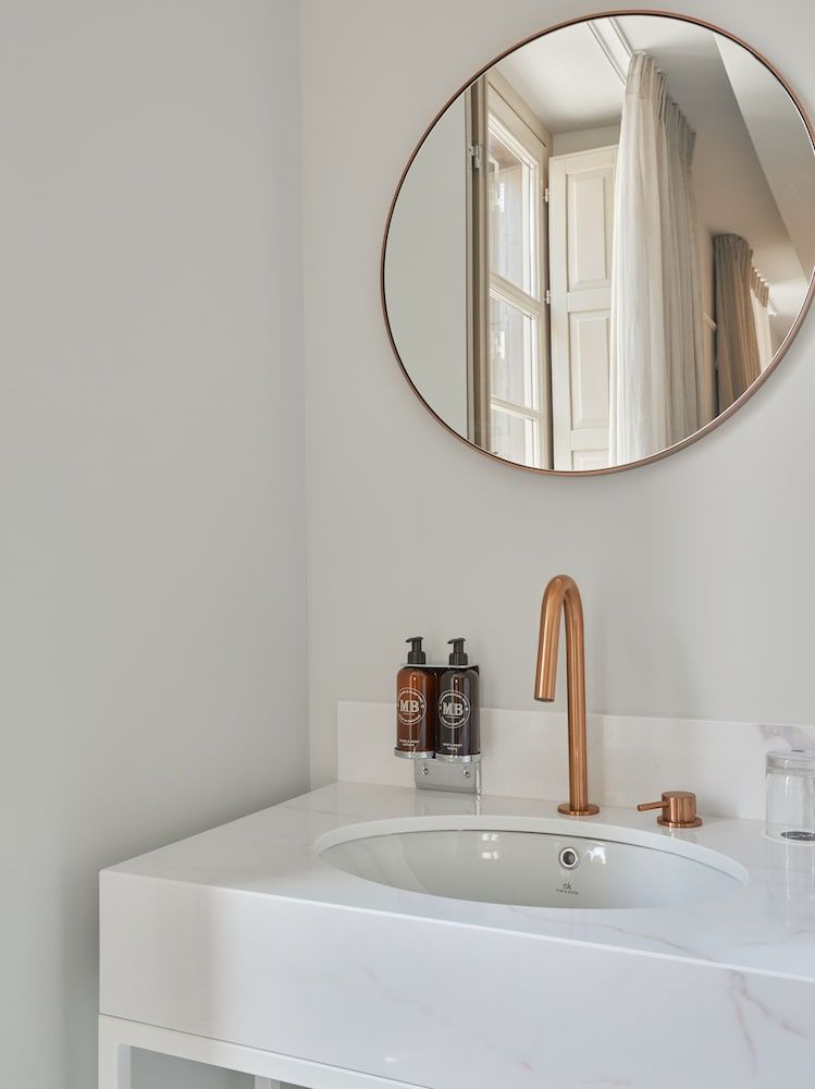 ICON Malabar Standard Quadruple Room 7